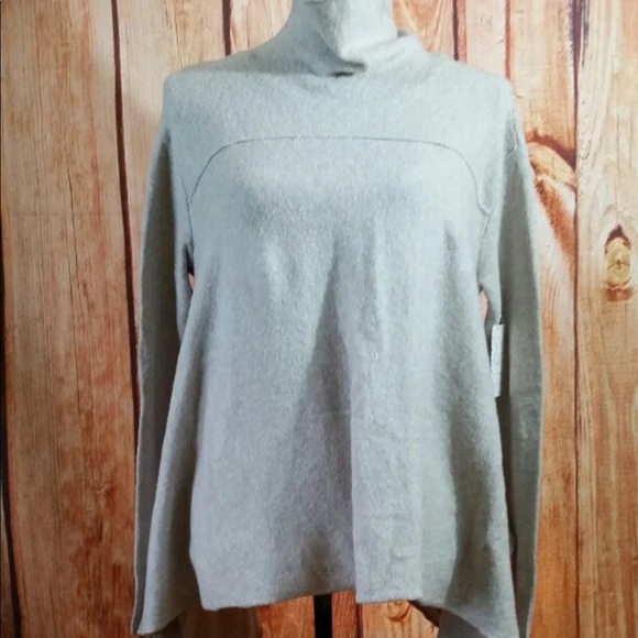 Free people sweater NWT - Picture 3 of 3